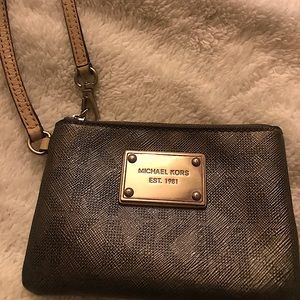 SILVER MICHAEL KORS WRISTLET